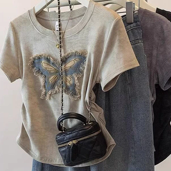 sg-11134201-7rdy4-mbo0j0eeu7vaa0.webp Free Size Baggy Ruched Top with Distressed Butterfly Embroidery Casual Women s Tee