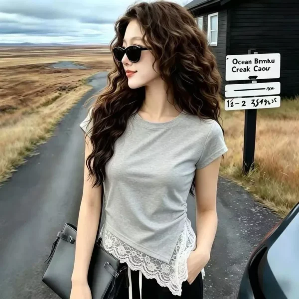 sg-11134201-823qt-mol6f4wfjswf88.webp Free Size Korean style Round Neck Ruched Waist T Shirt with Lace Hem Casual Wear